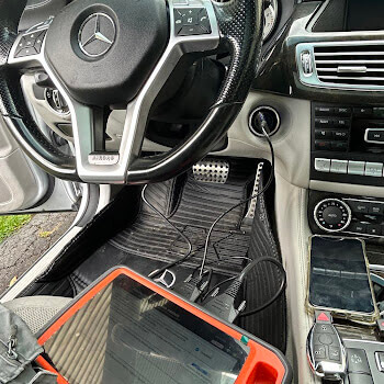 Car computer programming with diagnostic tool by Defense Locksmith Buffalo NY
