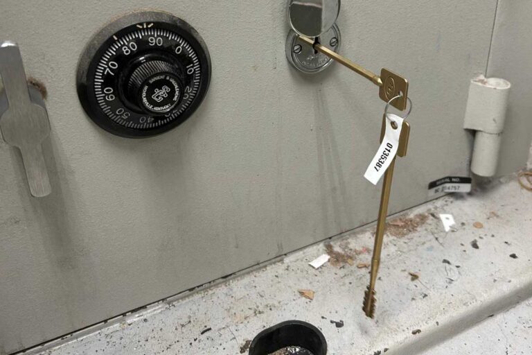 new key for gun safe lock with key installed