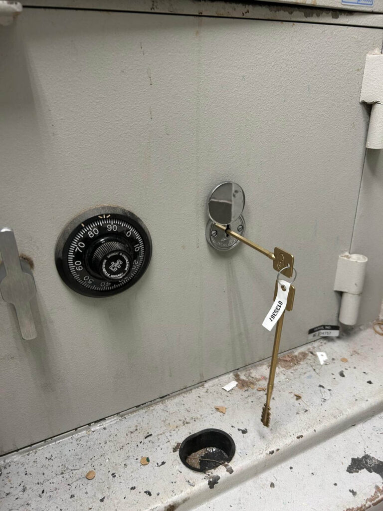 Safe lock service with combination dial and key in the Buffalo Metro area